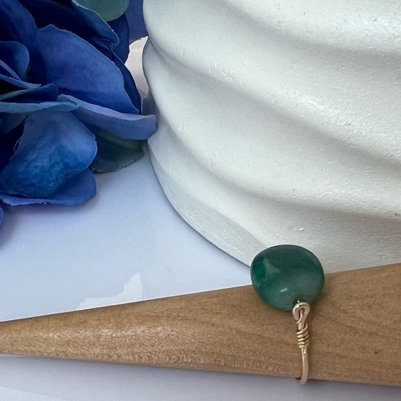 GREEN Quartz Gold Ring - Picture 4 of 15